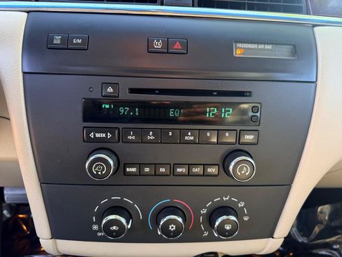 Used 2007 Buick LaCrosse CX FWD image 18