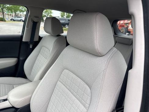 Certified 2024 Honda HR-V LX image 11