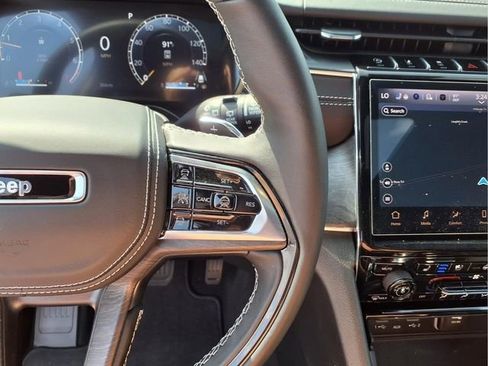 New 2025 Jeep Grand Cherokee L Overland w/ Advanced Protech Group III AWD/4WD image 26