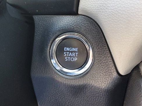 Used 2021 Toyota RAV4 XLE image 27