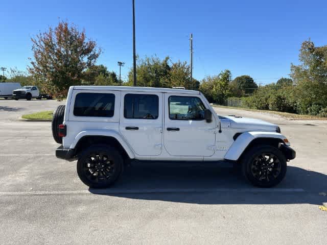 Used 2023 Jeep Wrangler Unlimited Sahara AWD/4WD image 9