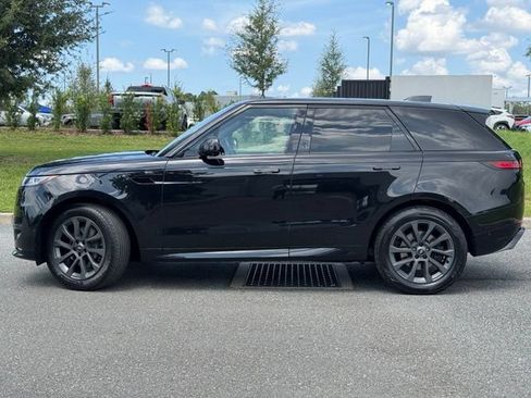 Used 2024 Land Rover Range Rover Sport Dynamic SE AWD/4WD image 3