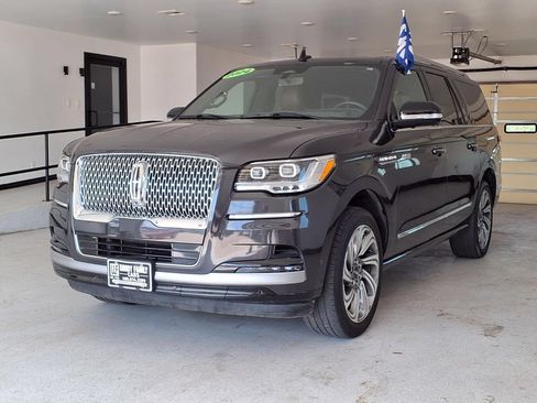 Used 2024 Lincoln Navigator L Reserve AWD/4WD image 21