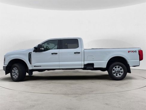 Certified 2024 Ford F350 XLT w/ FX4 Off-Road Package image 2