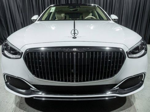 New 2026 Mercedes-Benz Maybach S 580 4MATIC image 2