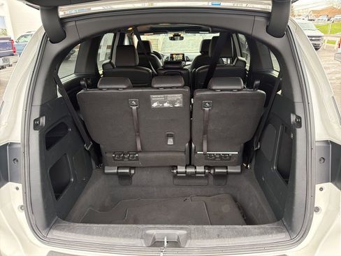 Used 2023 Honda Odyssey Sport image 12