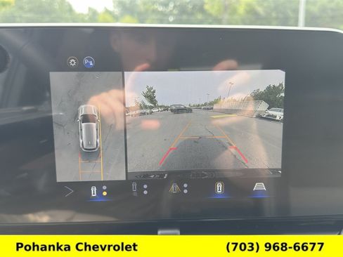 New 2026 Chevrolet Equinox LT w/ Convenience Package II AWD/4WD image 17