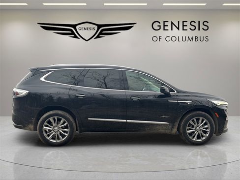 Used 2023 Buick Enclave Avenir image 6