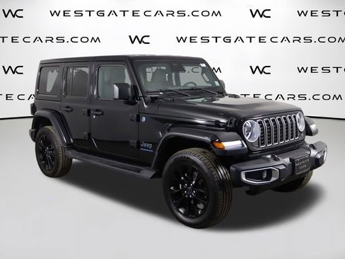 Used 2025 Jeep Wrangler Unlimited Sahara AWD/4WD image 48