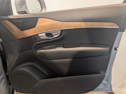 Used 2024 Volvo XC90 B6 Plus w/ Protection Package Premier image 32