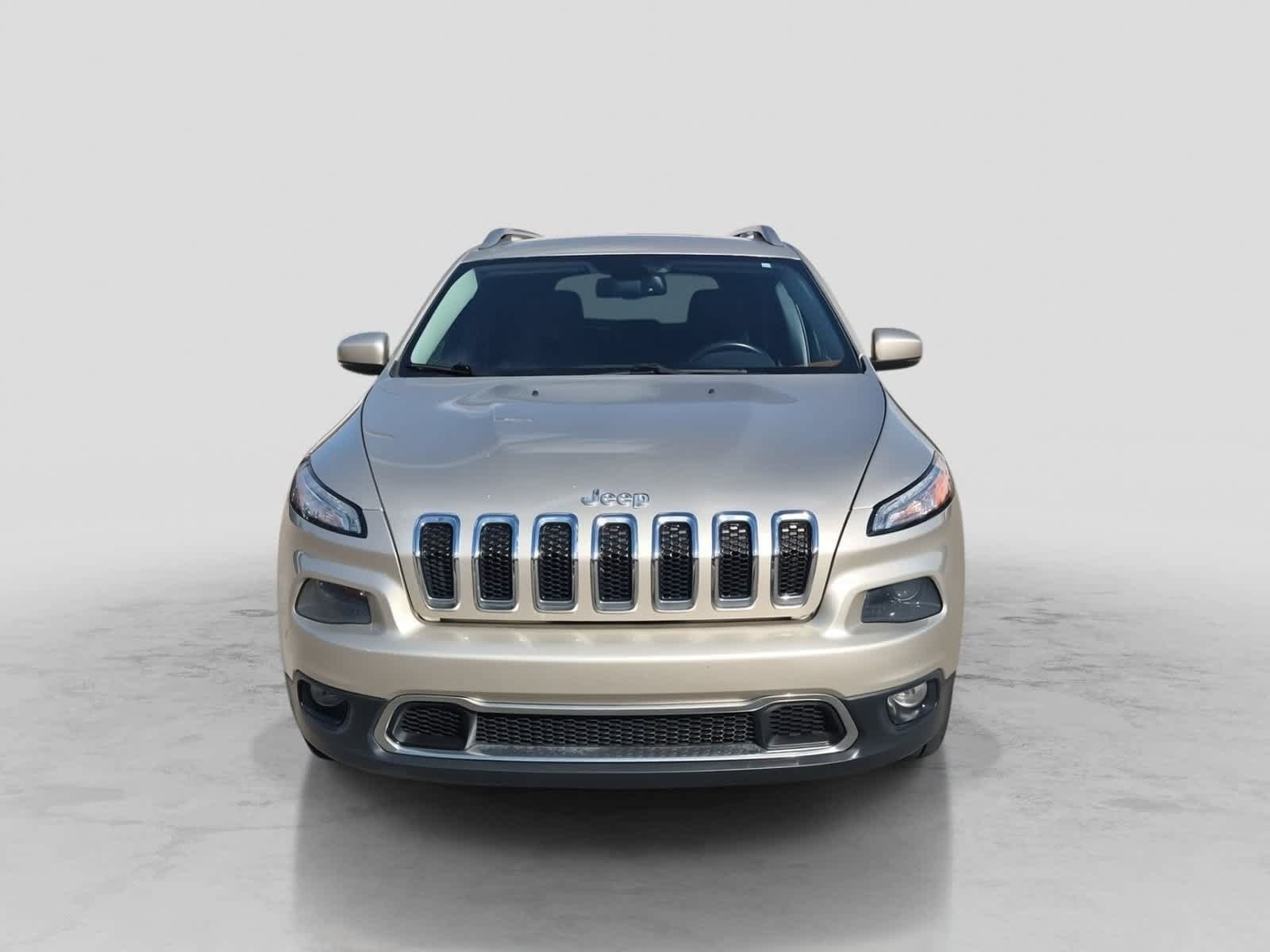 Used 2014 Jeep Cherokee Limited w/ Trailer Tow Group AWD/4WD image 3