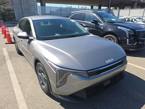 Used 2026 Kia K4 FWD image 5