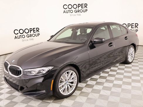 Used 2023 BMW 330i Sedan w/ Premium Package image 11