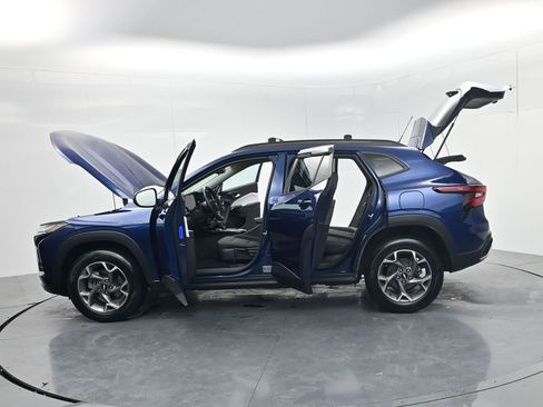 Used 2024 Chevrolet Trax LT w/ LT Convenience Package image 62