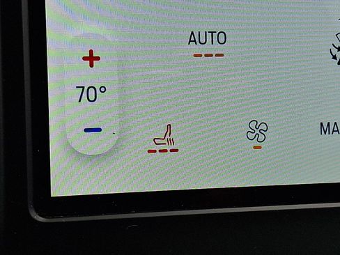 Certified 2024 Ford Edge SEL image 24