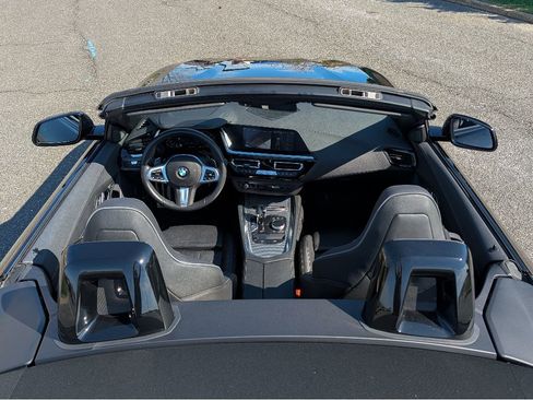 Used 2019 BMW Z4 sDrive30i w/ M Sport Package RWD image 7