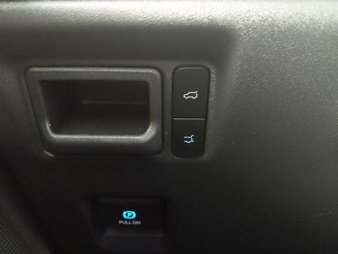 Used 2025 Ford Expedition Active RWD image 27
