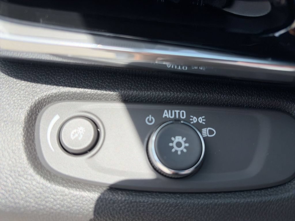 New 2026 Buick Envista Sport Touring w/ Convenience I Package FWD image 26
