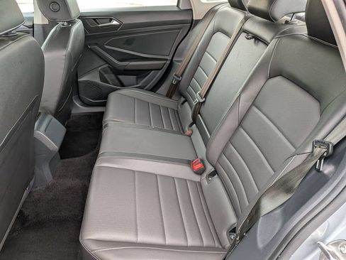 Used 2024 Volkswagen Jetta SE FWD image 27