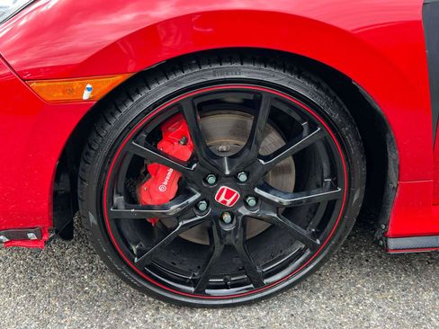 Used 2021 Honda Civic Type R image 9