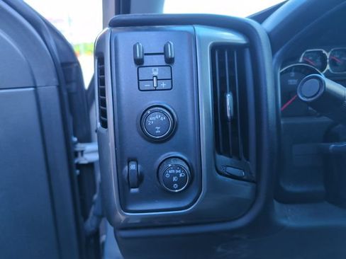 Used 2017 Chevrolet Silverado 1500 LT w/ All Star Edition AWD/4WD image 28