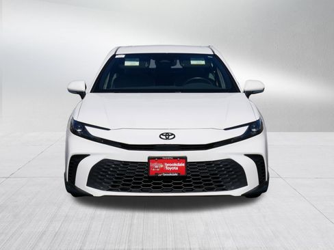 Certified 2025 Toyota Camry SE w/ Convenience Package AWD/4WD image 2