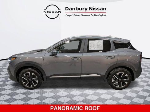 Certified 2025 Nissan Kicks SV w/ SV Premium Package AWD/4WD image 7