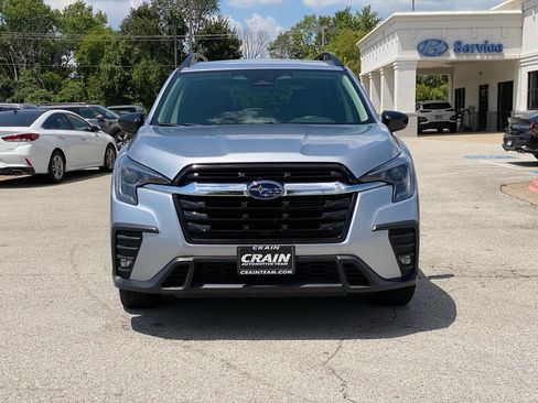 Used 2024 Subaru Ascent Limited AWD/4WD image 2