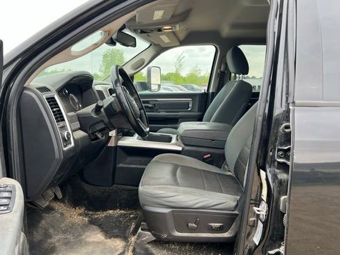 Used 2017 RAM 3500 Big Horn w/ Sport Appearance Group AWD/4WD image 9