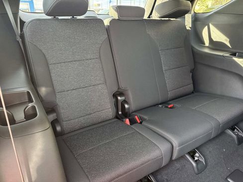 New 2026 Chevrolet Traverse LT image 9