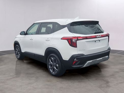 Used 2024 Kia Seltos LX image 6