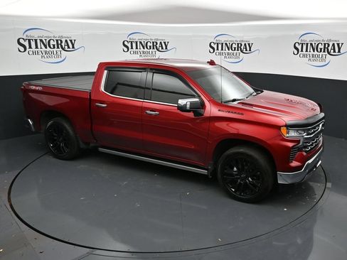 Used 2023 Chevrolet Silverado 1500 LTZ w/ LTZ Convenience Package II AWD/4WD image 18