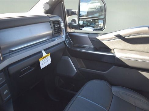 New 2026 Ford F250 Platinum image 16