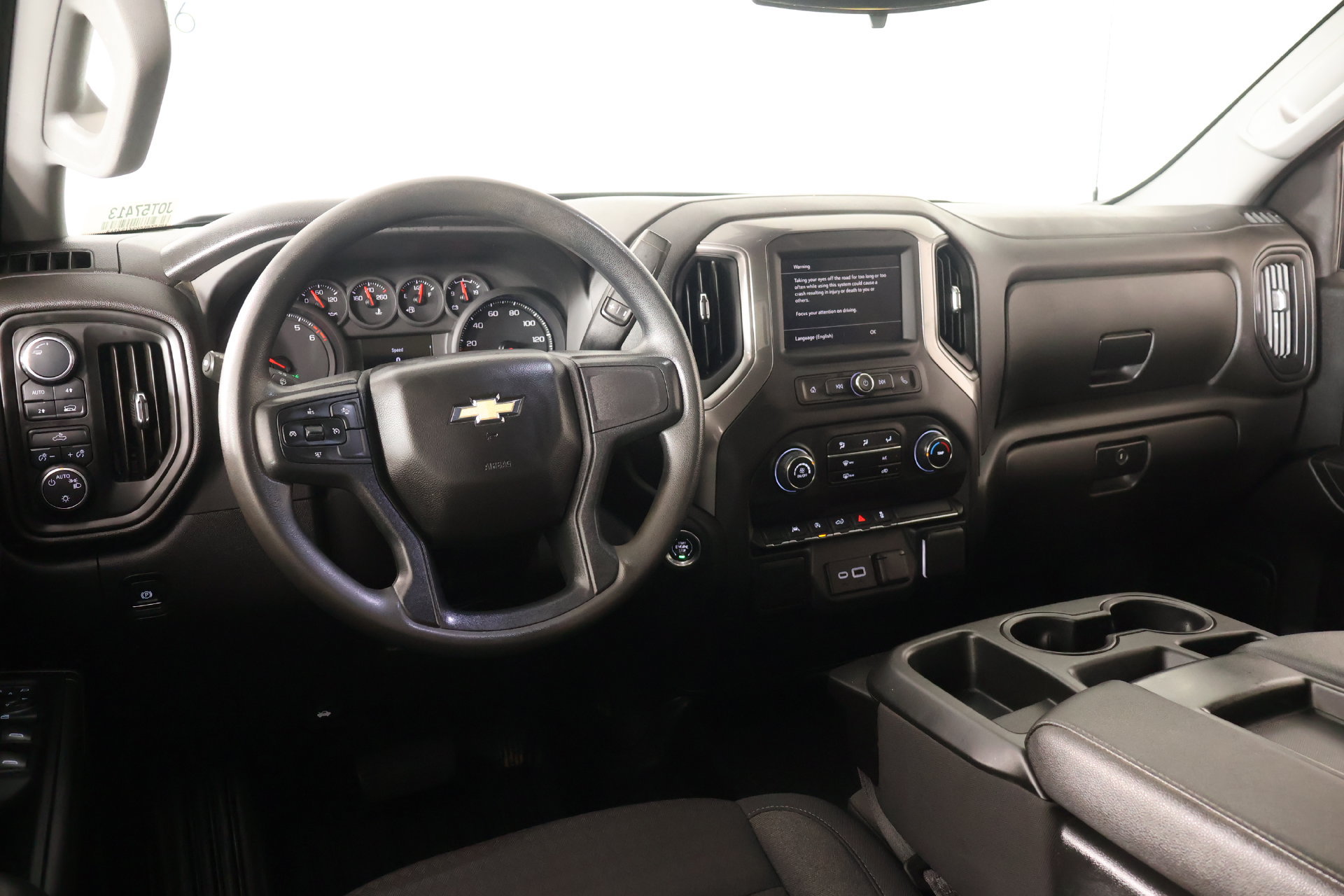Used 2025 Chevrolet Silverado 1500 Custom AWD/4WD image 2
