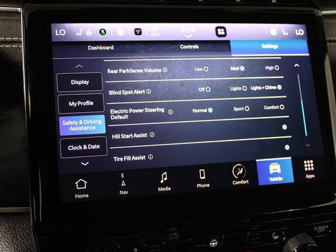 Used 2023 Jeep Grand Cherokee Limited AWD/4WD image 23