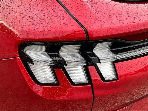 Used 2021 Ford Mustang Mach-E GT AWD/4WD image 28