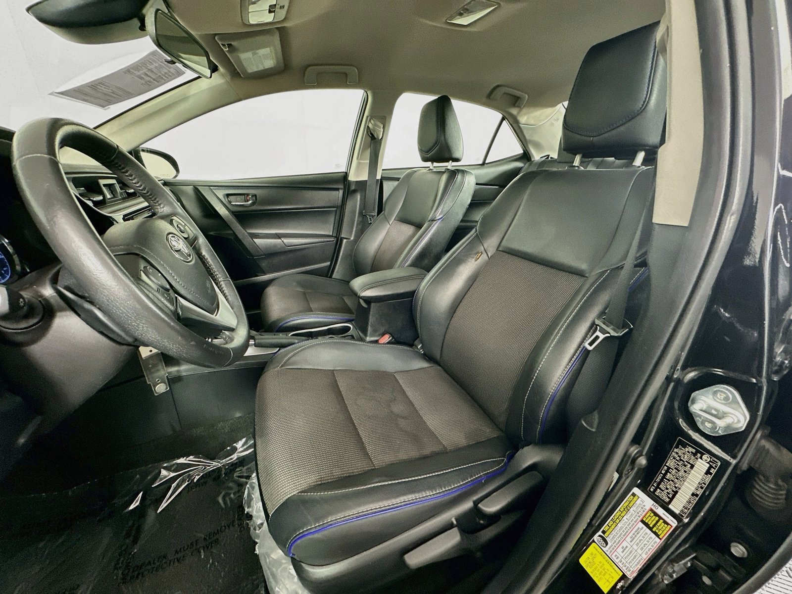 Used 2017 Toyota Corolla SE FWD image 19