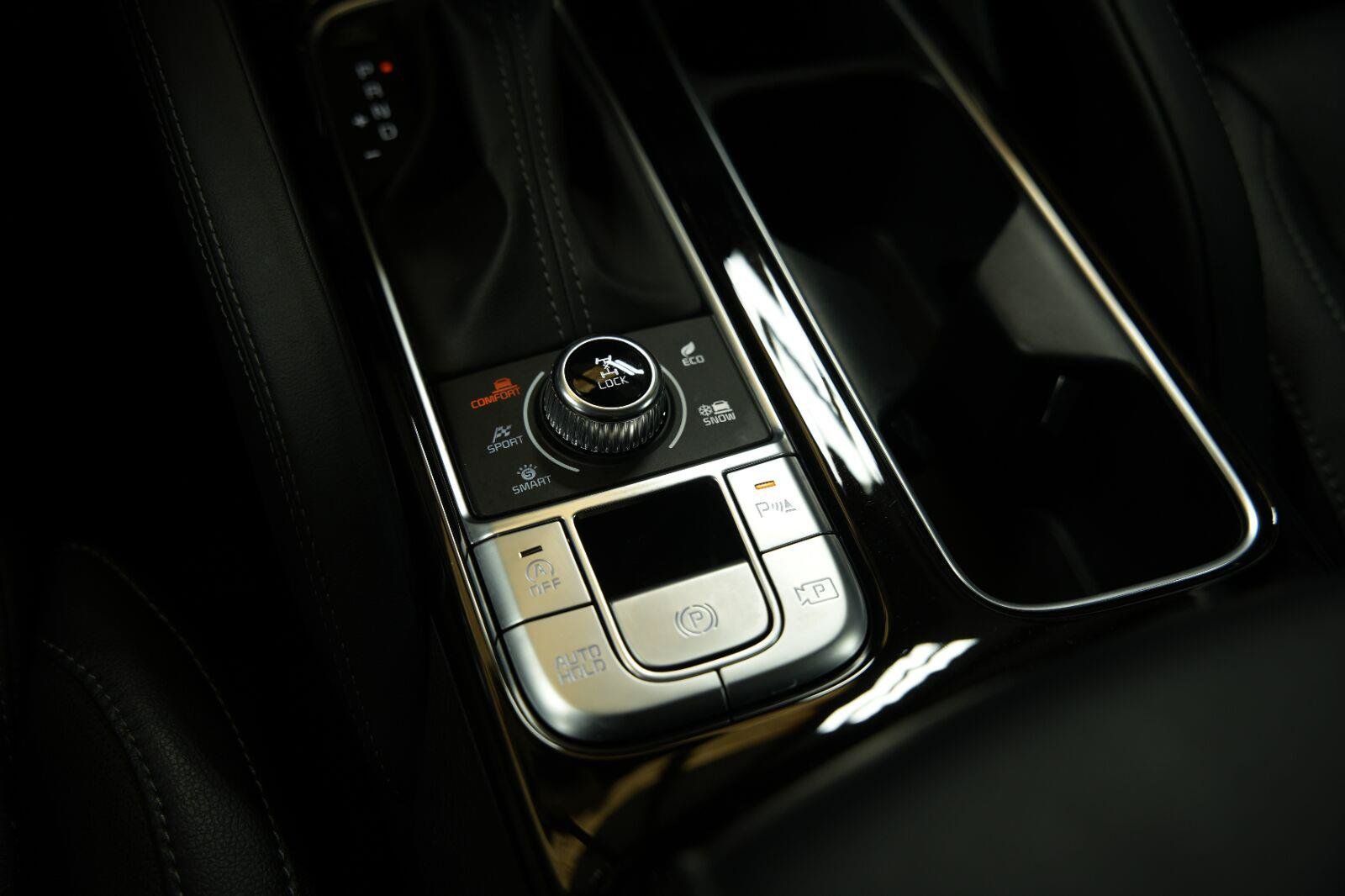 Used 2025 Kia Telluride SX AWD/4WD image 49