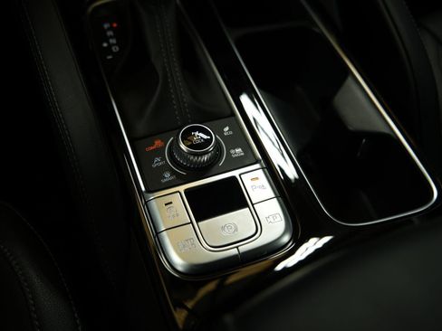 Used 2025 Kia Telluride SX AWD/4WD image 49