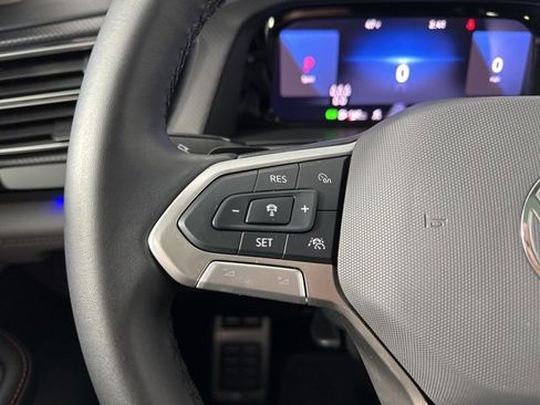 Used 2025 Volkswagen Atlas Peak Edition SE image 15