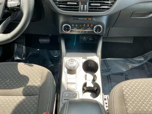 Used 2024 Ford Escape Active AWD/4WD image 15