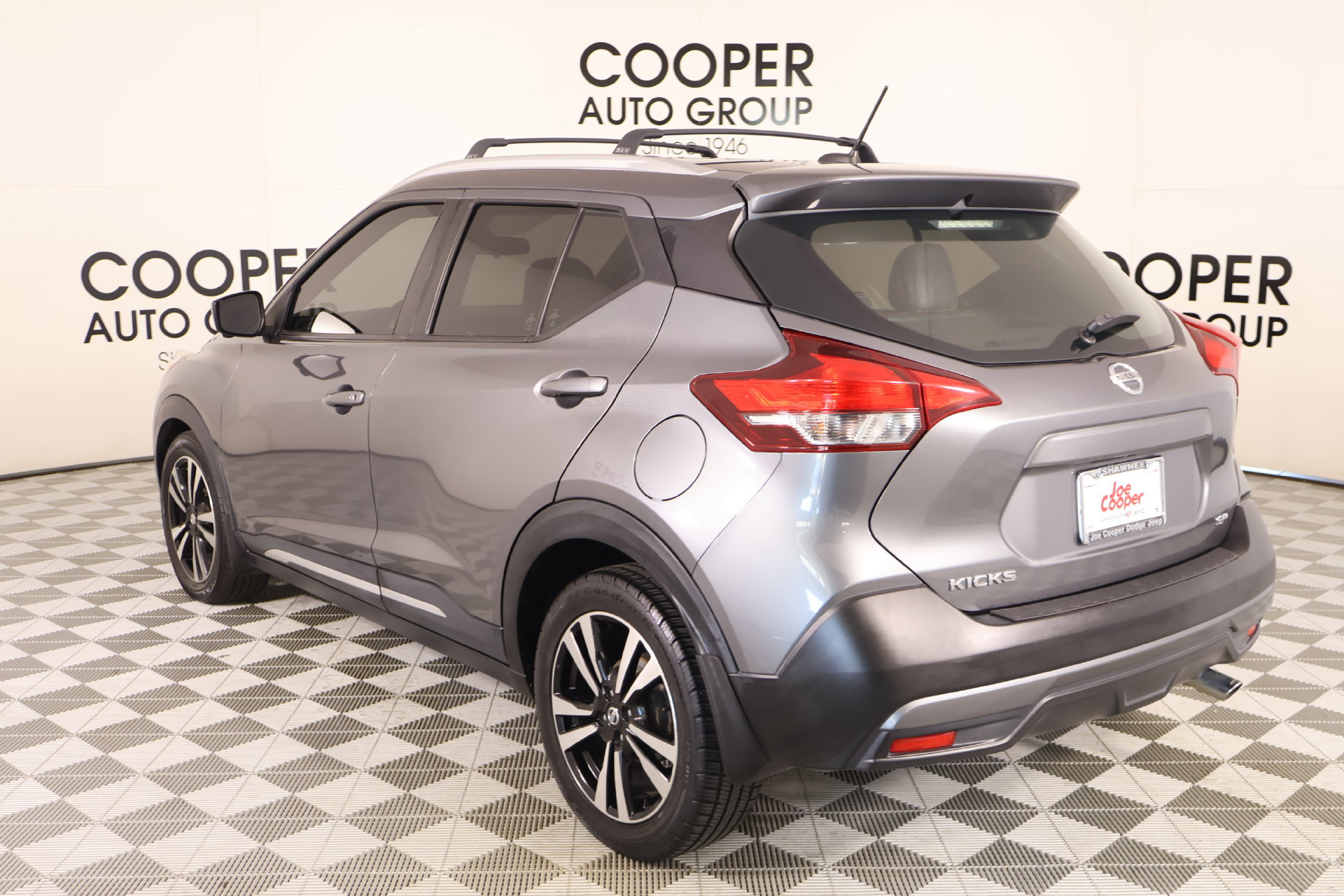 Used 2019 Nissan Kicks SR w/ SR Premium Package FWD image 22