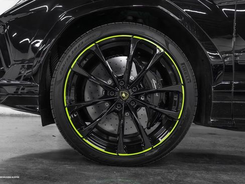 Used 2024 Lamborghini Urus S image 6