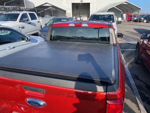 Used 2022 Ford Maverick XLT image 4