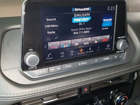 Certified 2023 Nissan Rogue SV image 17