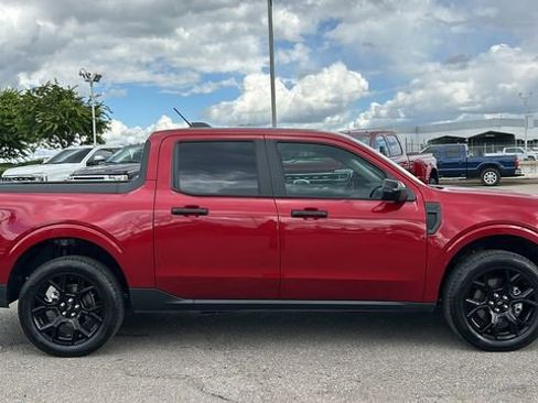 Certified 2025 Ford Maverick XLT w/ Black Appearance Package image 2