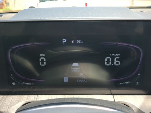 Used 2024 Kia Telluride EX AWD/4WD image 26