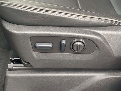 Used 2023 Chevrolet Silverado 2500 High Country w/ Z71 Off-Road Package image 15