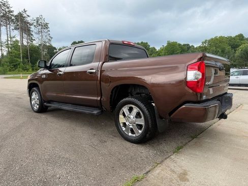 Used 2015 Toyota Tundra 4x4 CrewMax image 6