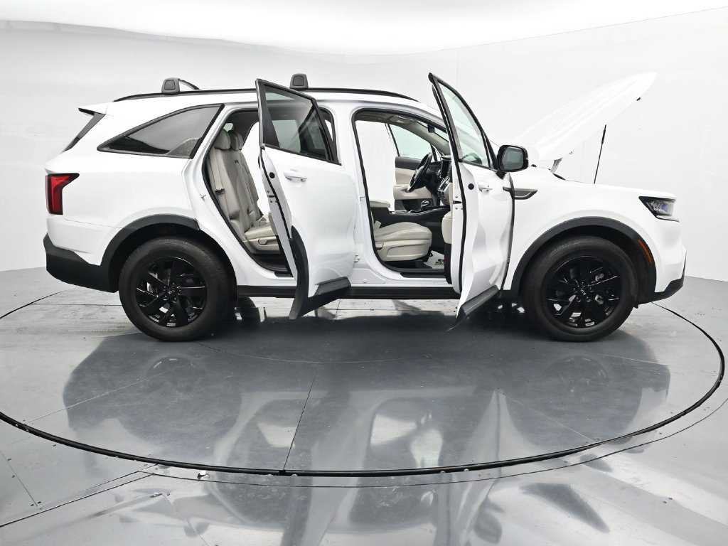 Used 2021 Kia Sorento S w/ Panoramic Sunroof Package AWD/4WD image 41